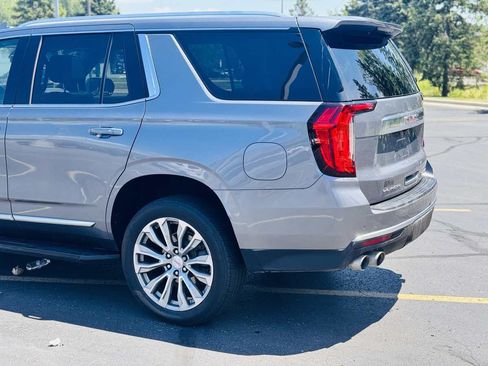 Used 2021 GMC Yukon Denali w/ LPO, Illumination Package AWD/4WD image 7