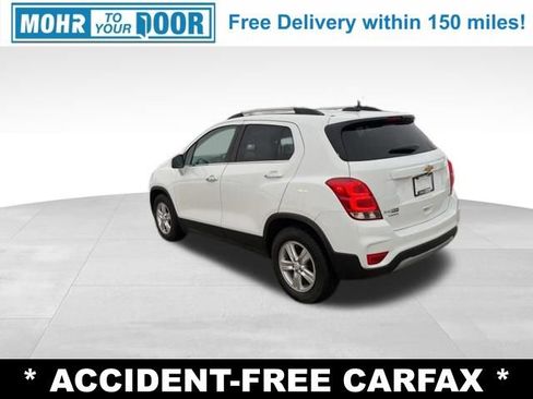 Used 2020 Chevrolet Trax LT w/ LT Convenience Package image 3