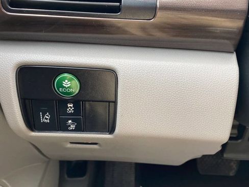Used 2017 Honda Accord EX image 15