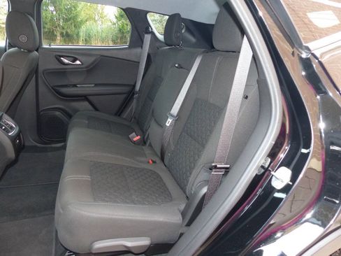 Used 2021 Chevrolet Blazer LT FWD image 28