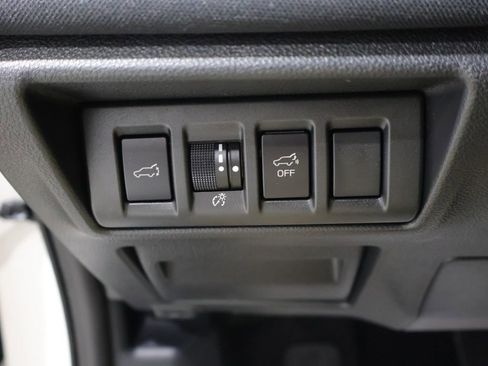 Used 2025 Subaru Outback Premium AWD/4WD image 30