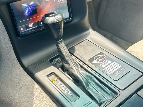 Used 1995 Chevrolet Corvette Coupe RWD image 16