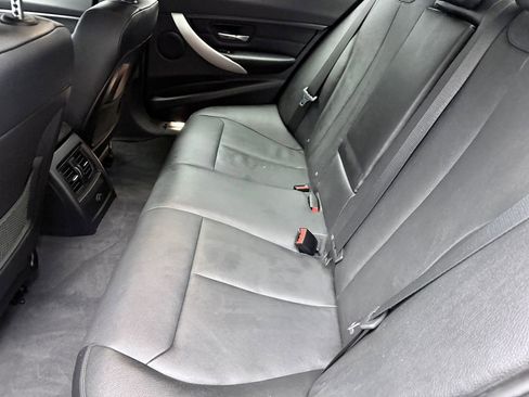Used 2015 BMW 320i xDrive Sedan AWD/4WD image 14