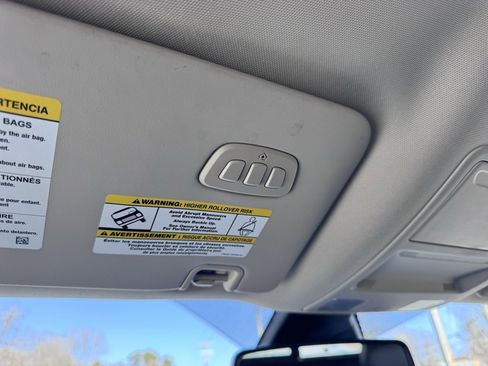 Used 2019 Ford Ranger Lariat w/ Black Appearance Package image 12