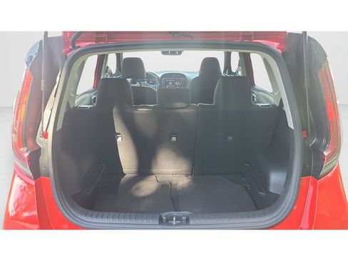 Used 2024 Kia Soul LX FWD image 9