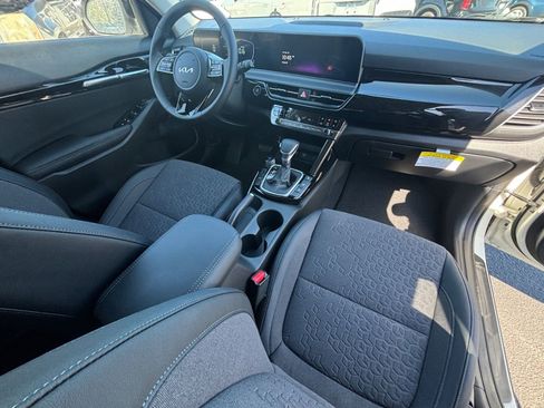 New 2026 Kia Seltos S image 25