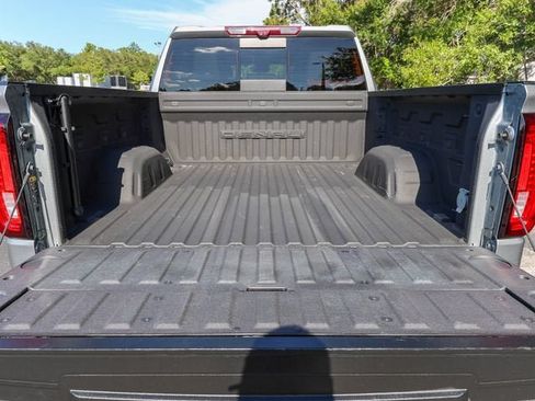 Used 2023 GMC Sierra 1500 Denali w/ Technology Package AWD/4WD image 29