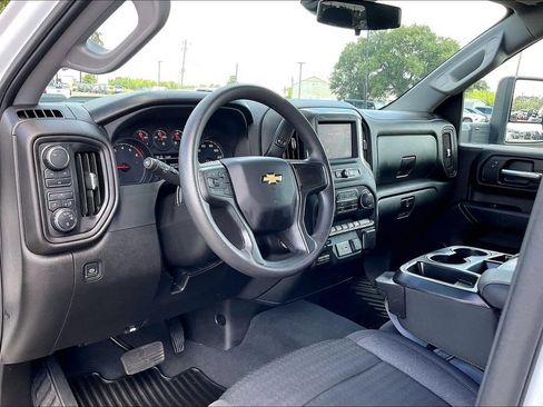 Used 2024 Chevrolet Silverado 2500 Custom w/ Custom Convenience Package AWD/4WD image 14