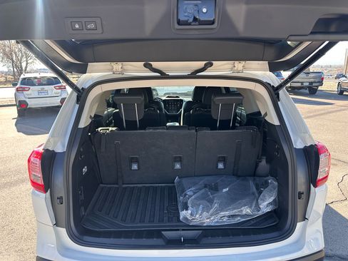 Used 2024 Subaru Ascent Limited w/ Technology Package image 14