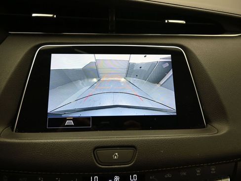 Used 2023 Cadillac XT4 Luxury FWD image 11