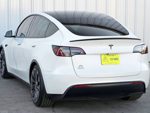 Used 2021 Tesla Model Y Long Range image 49