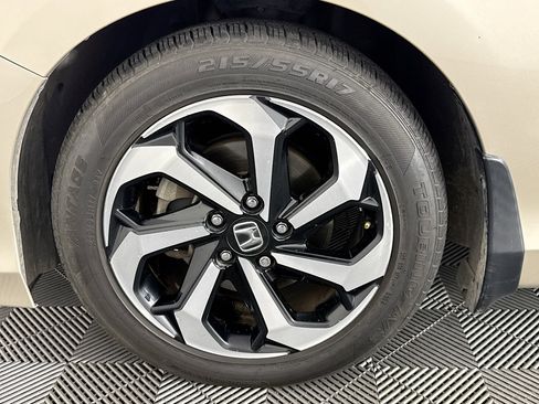 Used 2016 Honda Accord EX-L image 37