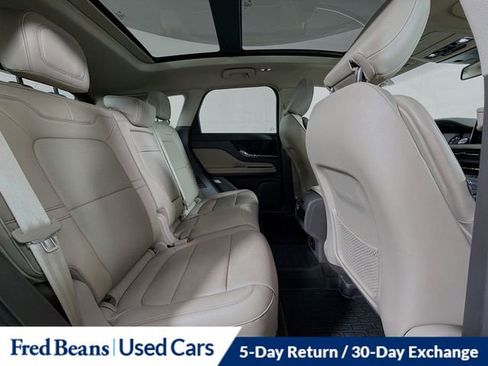 Used 2022 Lincoln Corsair AWD w/ Premium Package image 34