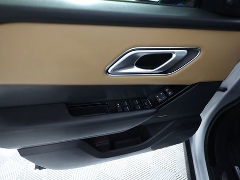 Used 2025 Land Rover Range Rover Velar Dynamic HSE AWD/4WD image 16