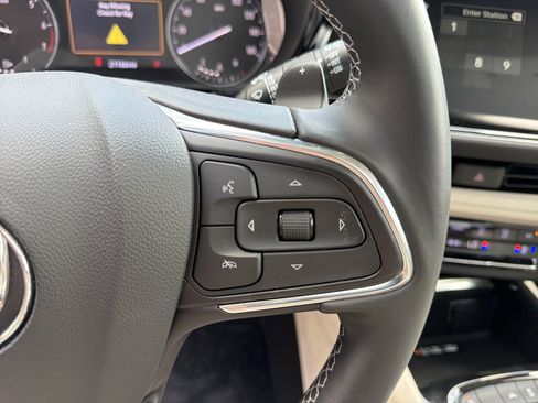 Used 2023 Buick Envision Avenir FWD image 20