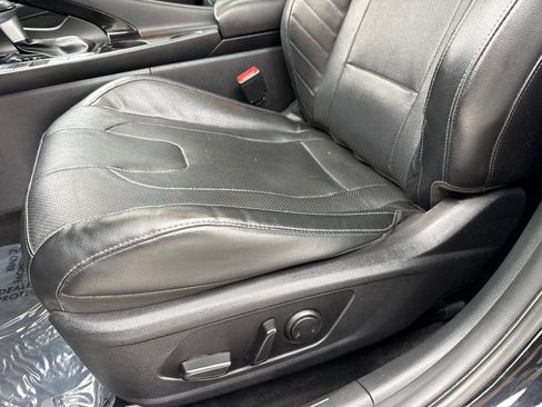 Used 2022 Hyundai Elantra Limited FWD image 33