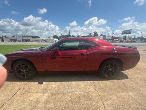 Used 2023 Dodge Challenger SXT w/ Plus Package RWD image 5