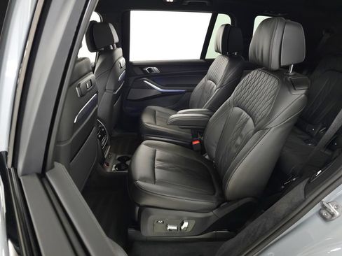 Used 2026 BMW X7 M60i AWD/4WD image 45