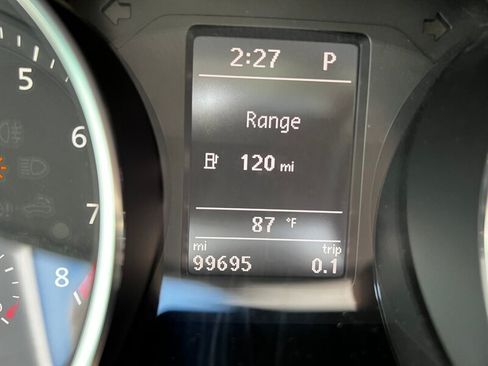 Used 2017 Volkswagen Jetta SE FWD image 30