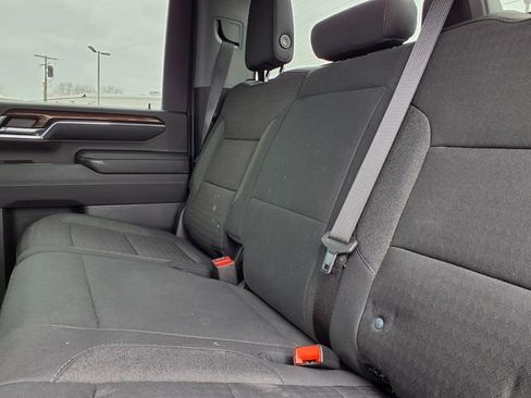 Used 2024 Chevrolet Silverado 2500 LT w/ Convenience Package image 7