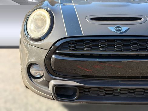 Used 2017 MINI Cooper S image 11