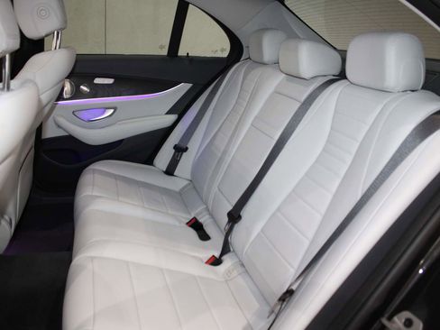 Used 2023 Mercedes-Benz E 450 4MATIC Sedan image 17