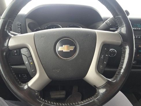 Used 2009 Chevrolet Silverado 2500 LT w/ Exterior Plus Package image 16