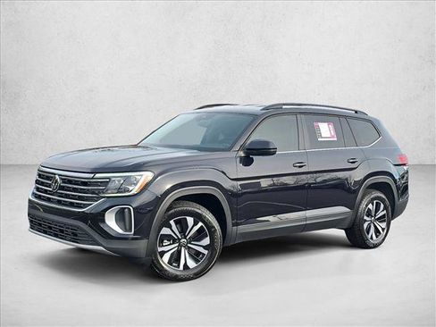 Certified 2025 Volkswagen Atlas SE image 16