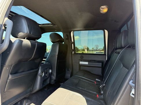 Used 2016 Ford F250 Lariat w/ Lariat Ultimate Package AWD/4WD image 19