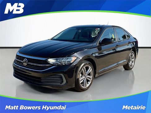 Used 2024 Volkswagen Jetta SE image 1