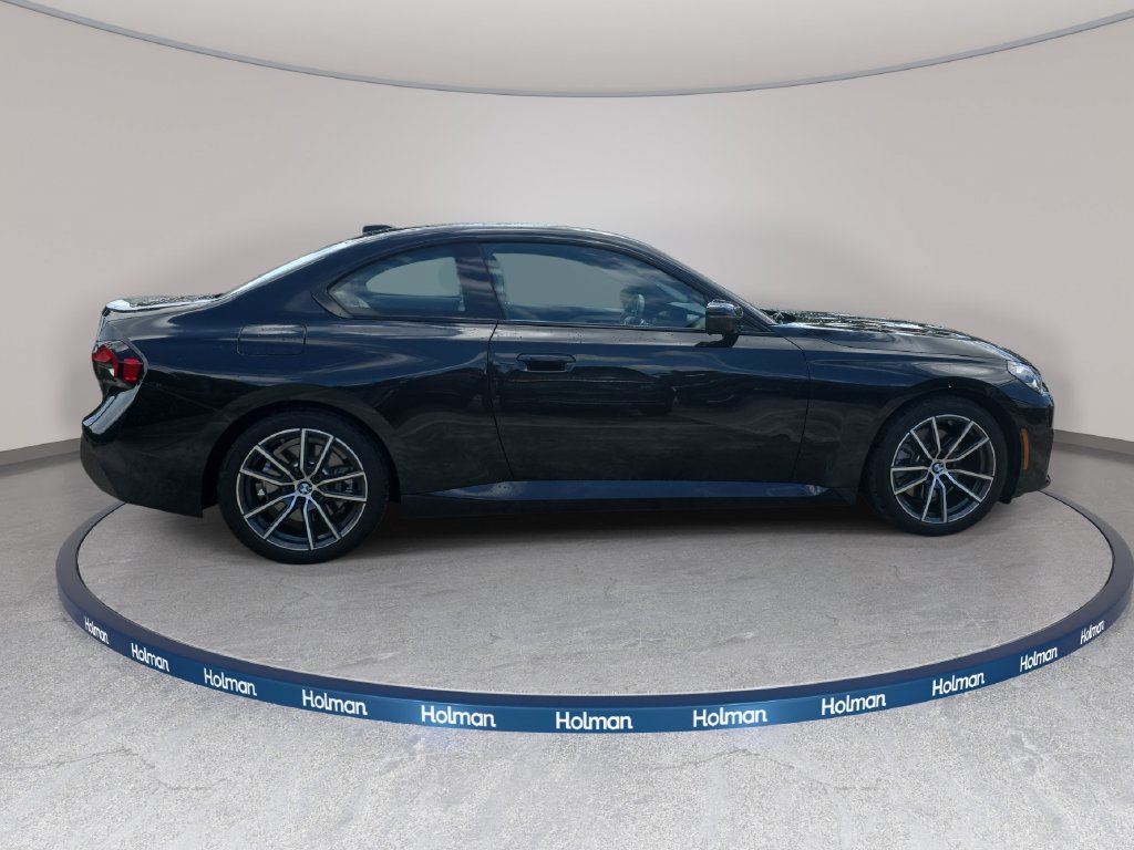 Certified 2024 BMW 230i Coupe w/ Convenience Package RWD image 4