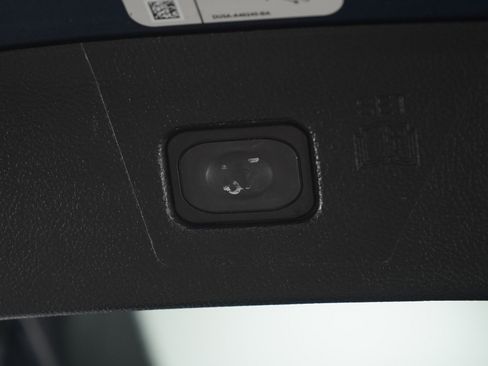 Used 2018 Ford Edge SEL w/ Equipment Group 201A image 17