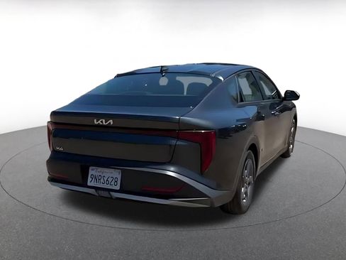 Used 2025 Kia K4 FWD image 14