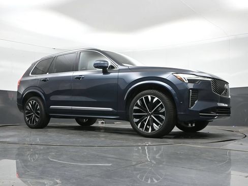 Used 2026 Volvo XC90 B6 Plus AWD/4WD image 43