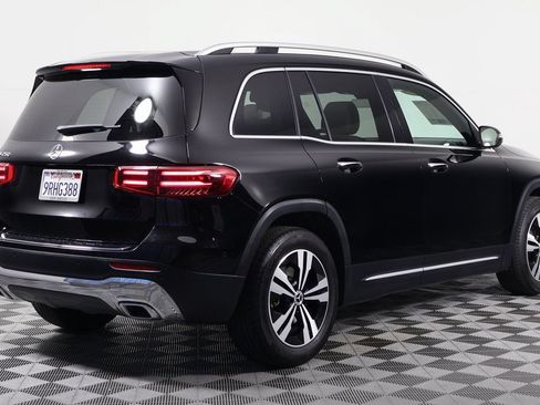 Used 2025 Mercedes-Benz GLB 250 image 4