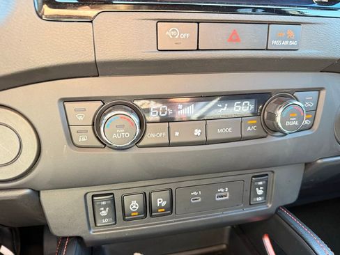 Used 2024 Nissan Frontier Pro-X w/ Pro Convenience Package RWD image 18