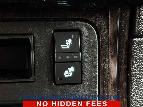 Used 2017 Chevrolet Traverse LT image 37