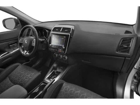 Used 2021 Mitsubishi Outlander Sport SE image 18