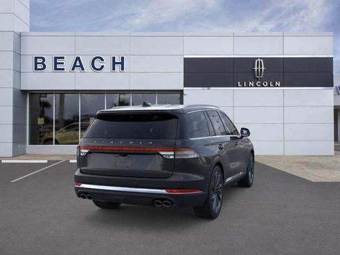 New 2026 Lincoln Aviator Reserve image 8