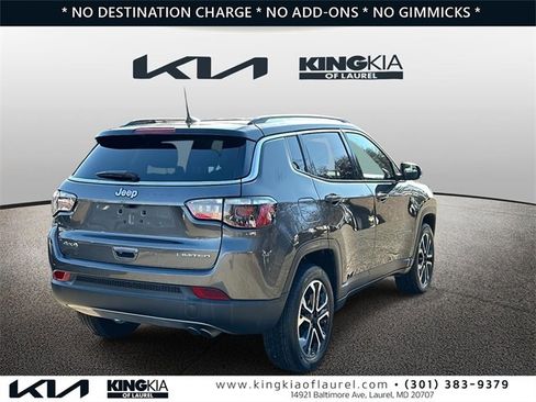 Used 2022 Jeep Compass Limited image 24