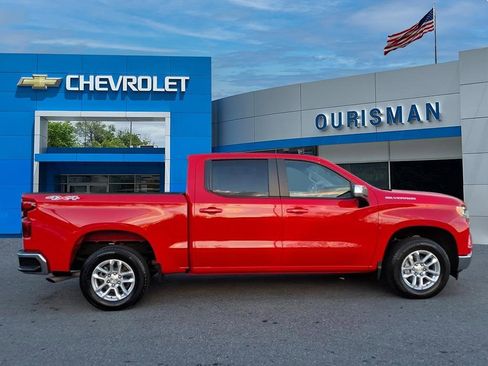 Used 2023 Chevrolet Silverado 1500 LT image 2