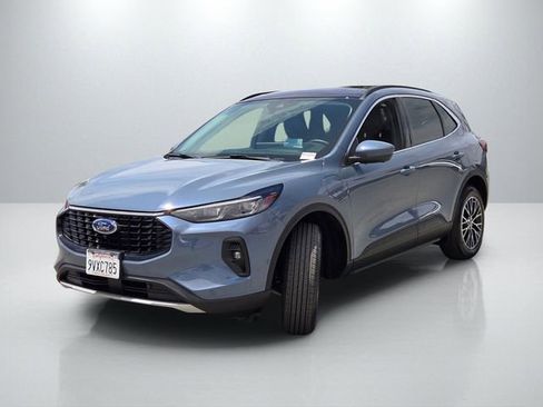 Used 2024 Ford Escape SE w/ PHEV Premium Package FWD image 8