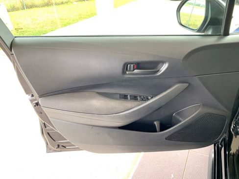 Used 2024 Toyota Corolla LE FWD image 12