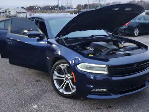 Used 2016 Dodge Charger R/T w/ Plus Group RWD image 2