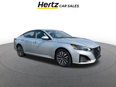 Used 2023 Nissan Altima 2.5 SV