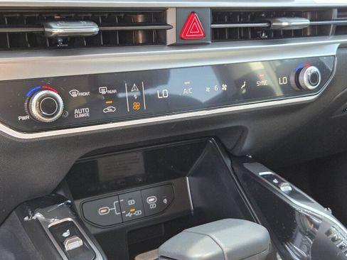 New 2026 Kia Sorento S FWD image 15