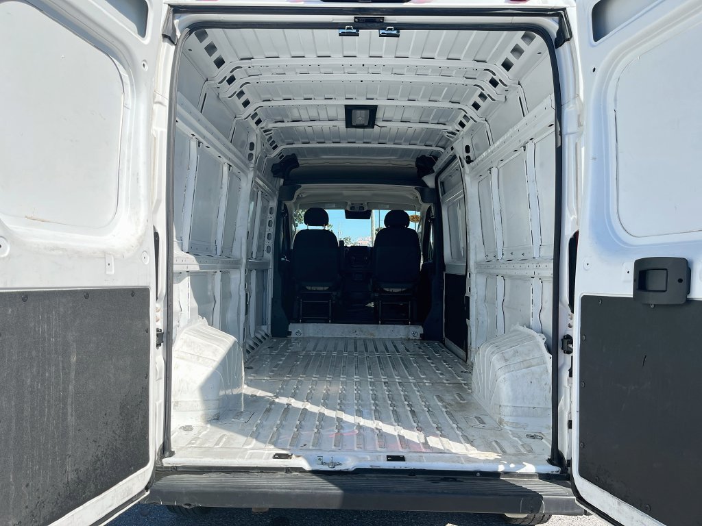 Used 2025 RAM ProMaster 2500 w/ Convenience Group FWD image 30