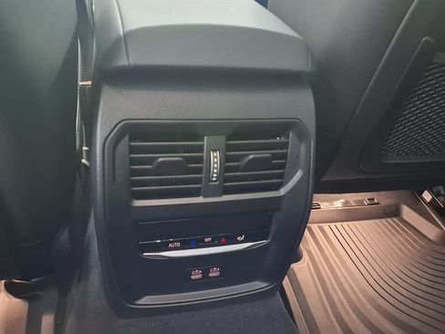 Used 2023 BMW i4 eDrive35 w/ Premium Package RWD image 18