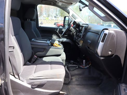 Used 2015 Chevrolet Silverado 3500 LT w/ LT Convenience Package image 14