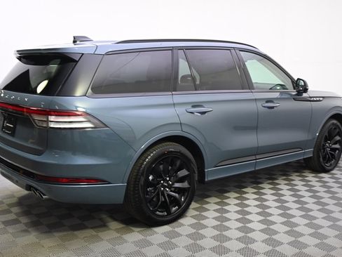 New 2026 Lincoln Aviator AWD image 7